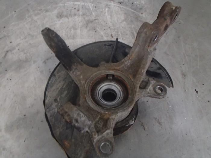 Knuckle, front left from a Honda Jazz (GD/GE2/GE3) 1.3 i-Dsi 2002