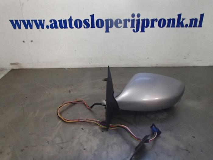 Używane Lusterko zewnetrzne lewe Peugeot 607 Cena € 50,00 Procedura marży oferowane przez Autosloopbedrijf Jan Pronk B.V.