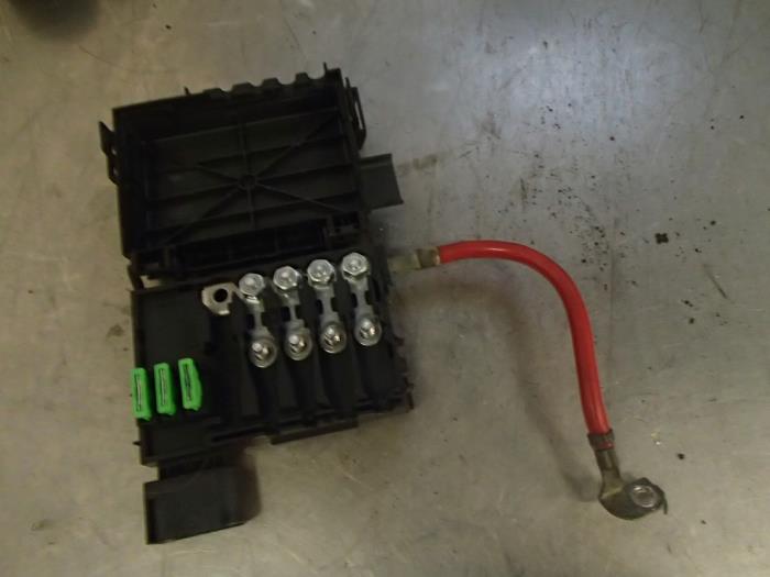 Fuse box from a Seat Leon (1M1) 1.6 16V 2001