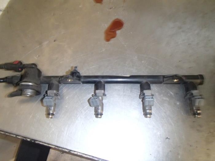 Usagé Système d'injection Ford Fiesta 5 (JD/JH) 1.3 Prix € 50,00 Règlement à la marge proposé par Autosloopbedrijf Jan Pronk B.V.