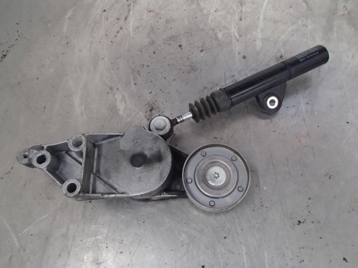 Usados Rodillo tensor correa múltiple Skoda Octavia Precio € 25,00 Norma de margen ofrecido por Autosloopbedrijf Jan Pronk B.V.