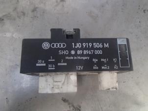 Used Cooling fan resistor Volkswagen Polo IV (9N1/2/3) 1.2 12V Price € 25,00 Margin scheme offered by Autosloopbedrijf Jan Pronk B.V.