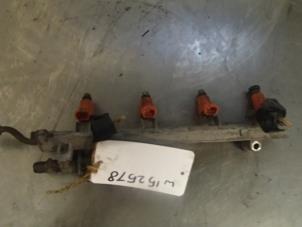 Used Fuel injector nozzle Mitsubishi Space Star (DG) 1.6 16V Price € 50,00 Margin scheme offered by Autosloopbedrijf Jan Pronk B.V.