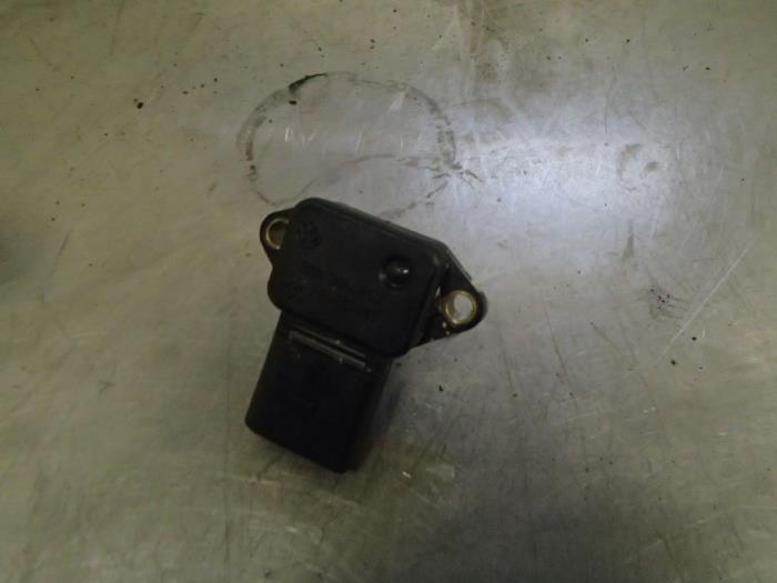 Begagnade MAP-sensor (insugsrör) Seat Ibiza III (6L1) 1.4 16V 75 Pris € 20,00 Marginaltabell erbjuds av Autosloopbedrijf Jan Pronk B.V.