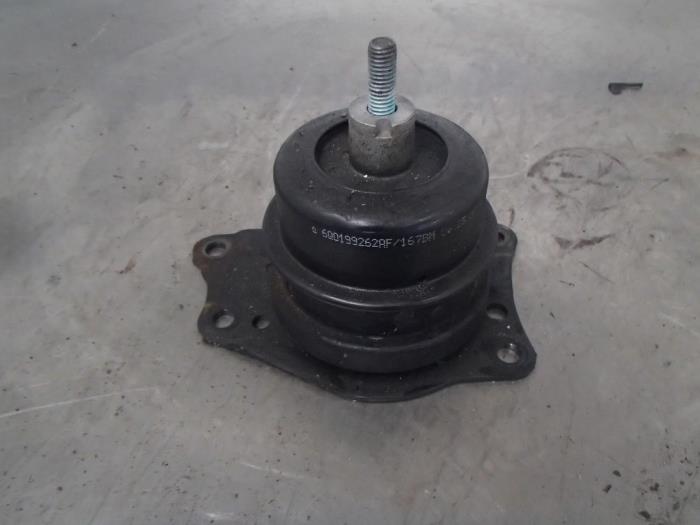 Usagé Support moteur Skoda Fabia (6Y5) 1.4i 16V Prix € 25,00 Règlement à la marge proposé par Autosloopbedrijf Jan Pronk B.V.