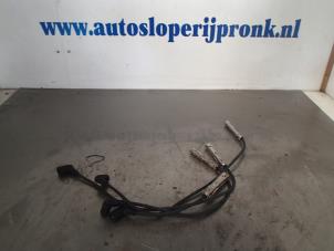 Used Spark plug cable set Volkswagen Passat Variant (3B6) 1.6 Price € 35,00 Margin scheme offered by Autosloopbedrijf Jan Pronk B.V.
