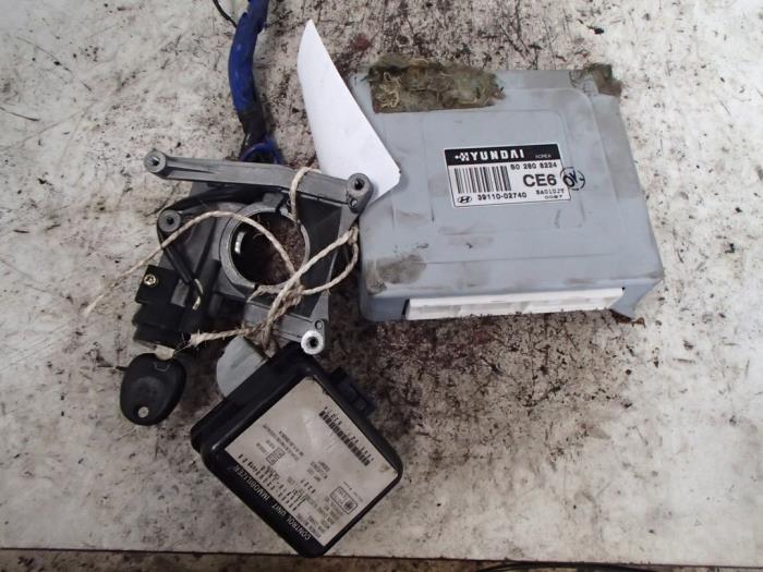 Used Engine management computer Hyundai Atos 1.0 12V Prime Price € 100,00 Margin scheme offered by Autosloopbedrijf Jan Pronk B.V.