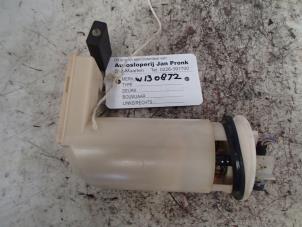 Used Electric fuel pump Peugeot 205 II (20A/C) 1.4 Price € 30,00 Margin scheme offered by Autosloopbedrijf Jan Pronk B.V.