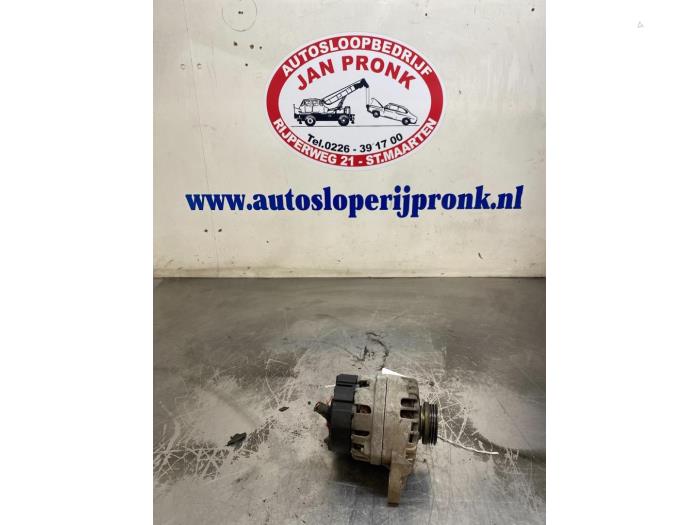 Begagnade Dynamo Renault Twingo (C06) 1.2 Pris € 30,00 Marginaltabell erbjuds av Autosloopbedrijf Jan Pronk B.V.