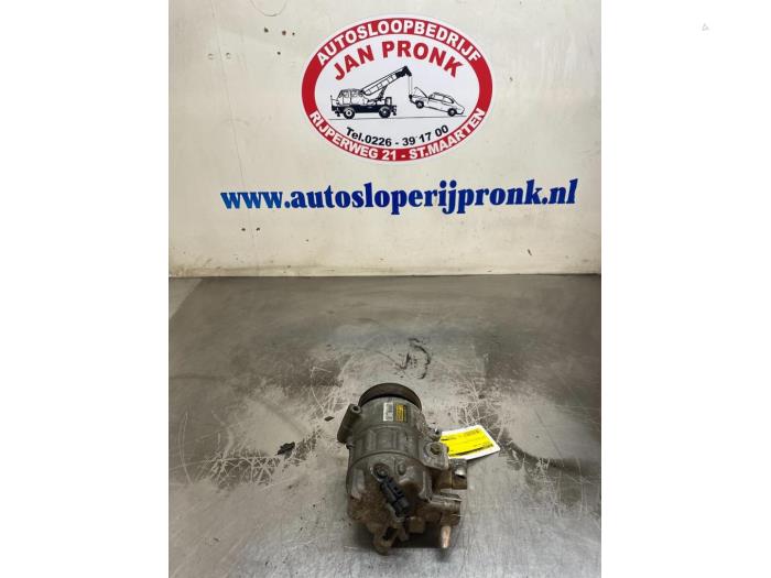 Usagé Pompe clim Volkswagen Golf V (1K1) 1.6 Prix € 75,00 Règlement à la marge proposé par Autosloopbedrijf Jan Pronk B.V.