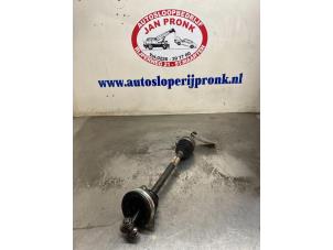 Used Front drive shaft, left Renault Clio II (BB/CB) 1.4 16V Price € 35,00 Margin scheme offered by Autosloopbedrijf Jan Pronk B.V.