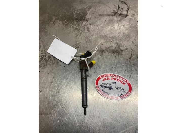 Usagé Injecteurs Mercedes A (W169) 2.0 A-180 CDI 16V 3-Drs. Prix € 40,00 Règlement à la marge proposé par Autosloopbedrijf Jan Pronk B.V.