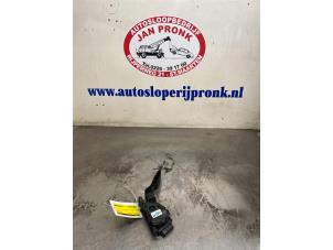 Używane Pedal gazu Opel Agila (B) 1.0 12V Cena € 20,00 Procedura marży oferowane przez Autosloopbedrijf Jan Pronk B.V.