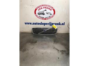 Used Grille Volvo XC70 (SZ) XC70 2.4 T 20V Price € 45,00 Margin scheme offered by Autosloopbedrijf Jan Pronk B.V.