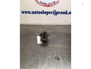 Used Rear brake calliper, left Renault Modus/Grand Modus (JP) 1.6 16V Price € 40,00 Margin scheme offered by Autosloopbedrijf Jan Pronk B.V.