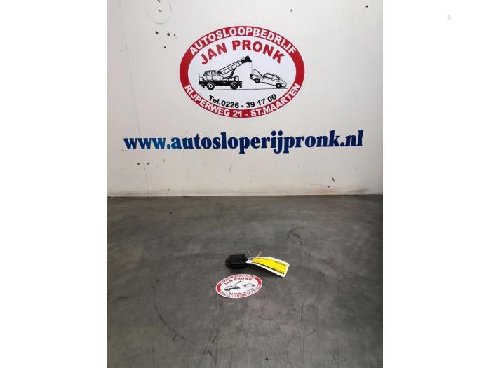 Używane Modul zaplonowy Volkswagen Golf II (19E) 1.8 GTI 16V Cena € 25,00 Procedura marży oferowane przez Autosloopbedrijf Jan Pronk B.V.