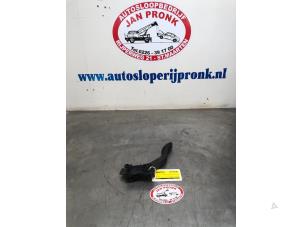 Used Accelerator pedal Seat Mii 1.0 12V Price € 20,00 Margin scheme offered by Autosloopbedrijf Jan Pronk B.V.