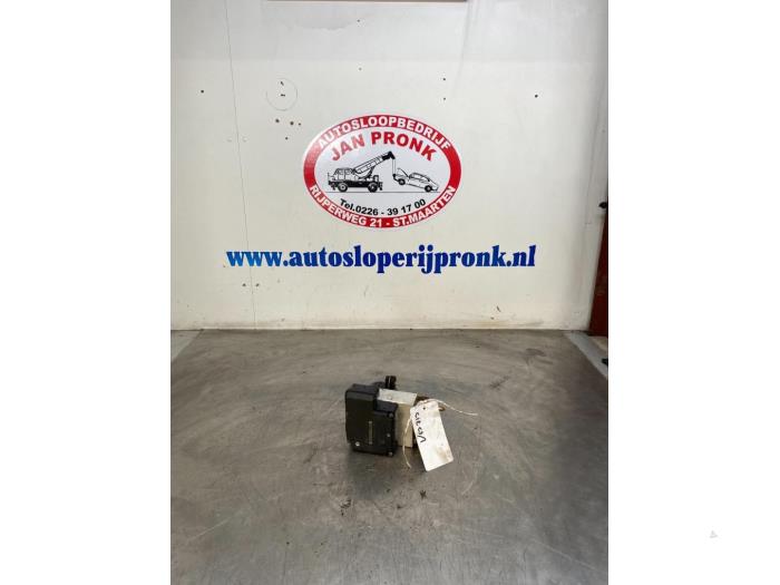 Usagé Bloc ABS BMW 3 serie (E46/2) 323 Ci 24V Prix € 50,00 Règlement à la marge proposé par Autosloopbedrijf Jan Pronk B.V.