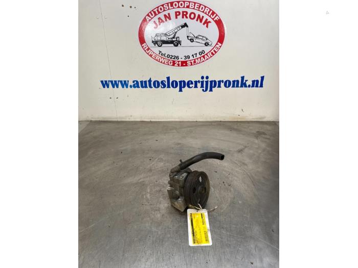 Usagé Pompe de direction Volvo V70 (BW) 2.0 D 16V Prix € 40,00 Règlement à la marge proposé par Autosloopbedrijf Jan Pronk B.V.
