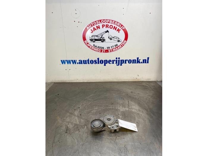 Usados Rodillo tensor correa múltiple Volkswagen Tiguan (5N1/2) 1.4 TSI 16V 4Motion Precio € 25,00 Norma de margen ofrecido por Autosloopbedrijf Jan Pronk B.V.