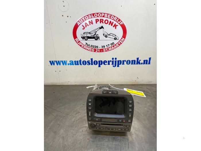 Begagnade Radio Jaguar X-type Estate 3.0 V6 24V Pris € 125,00 Marginaltabell erbjuds av Autosloopbedrijf Jan Pronk B.V.