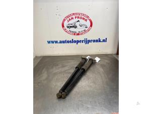 Used Shock absorber kit Ford Focus C-Max 1.8 16V Price € 50,00 Margin scheme offered by Autosloopbedrijf Jan Pronk B.V.
