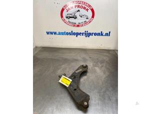 Used Front wishbone, right Fiat Grande Punto (199) 1.4 Price € 25,00 Margin scheme offered by Autosloopbedrijf Jan Pronk B.V.