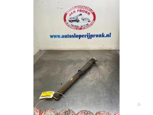Used Front shock absorber, right Peugeot 308 SW (4E/H) 1.6 VTI 16V Price € 20,00 Margin scheme offered by Autosloopbedrijf Jan Pronk B.V.