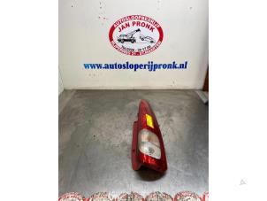 Usados Luz trasera derecha Chevrolet Tacuma 1.6 16V Precio € 30,00 Norma de margen ofrecido por Autosloopbedrijf Jan Pronk B.V.