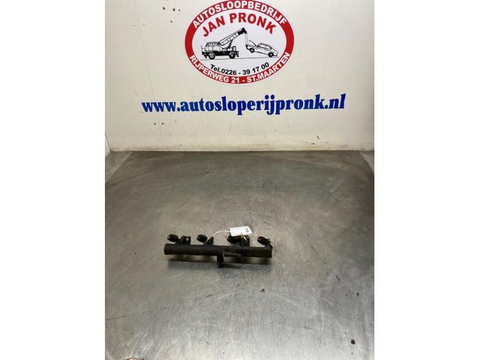 Usagé Système d'injection Citroen C5 II Berline (RC) 2.0 16V Prix € 30,00 Règlement à la marge proposé par Autosloopbedrijf Jan Pronk B.V.