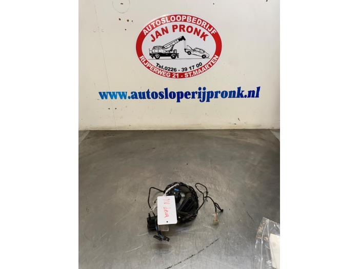 Używane Kabel (rózne) BMW 3 serie Touring (E91) 318i 16V Cena € 25,00 Procedura marży oferowane przez Autosloopbedrijf Jan Pronk B.V.