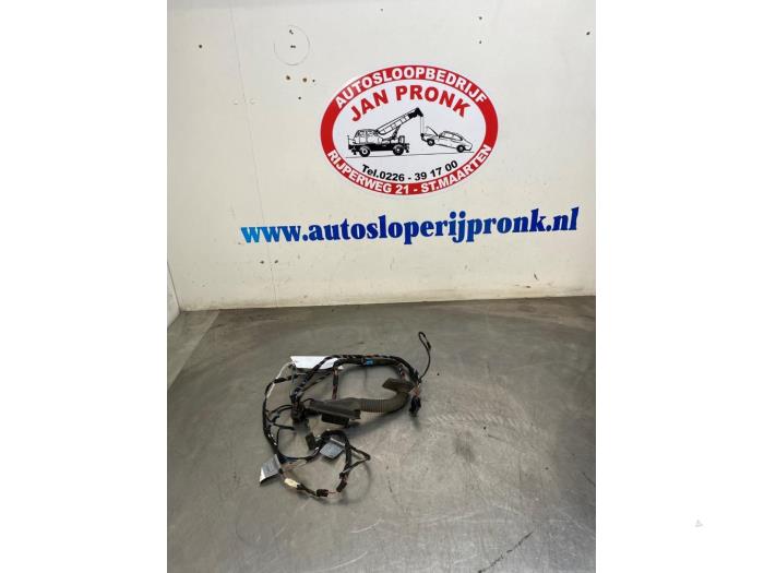 Usados Kabel (rózne) BMW 3 serie Touring (E91) 318i 16V Precio € 25,00 Norma de margen ofrecido por Autosloopbedrijf Jan Pronk B.V.