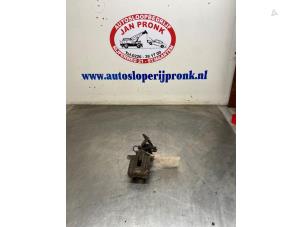 Used Rear brake calliper, left Audi A3 Sportback (8PA) 1.6 TDI 16V Price € 30,00 Margin scheme offered by Autosloopbedrijf Jan Pronk B.V.