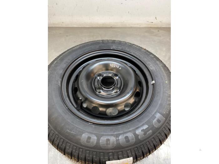 Spare wheel from a Opel Corsa C (F08/68) 1.0 12V Twin Port 2004