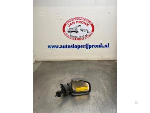 Used Wing mirror, right Dacia Sandero I (BS) 1.6 MPI 85 Price € 25,00 Margin scheme offered by Autosloopbedrijf Jan Pronk B.V.