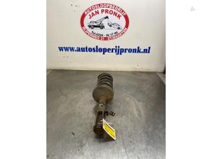 Used Front shock absorber rod, left Dacia Sandero I (BS) 1.6 MPI 85 Price € 40,00 Margin scheme offered by Autosloopbedrijf Jan Pronk B.V.