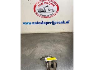 Used Rear brake calliper, right Citroen Xsara Picasso (CH) 2.0 16V Price € 40,00 Margin scheme offered by Autosloopbedrijf Jan Pronk B.V.