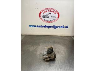 Used Oil filter housing BMW 3 serie Touring (E91) 318i 16V Price € 25,00 Margin scheme offered by Autosloopbedrijf Jan Pronk B.V.