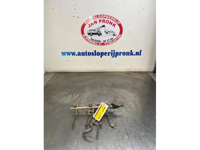 Usagé Système d'injection BMW 3 serie Touring (E91) 318i 16V Prix € 25,00 Règlement à la marge proposé par Autosloopbedrijf Jan Pronk B.V.