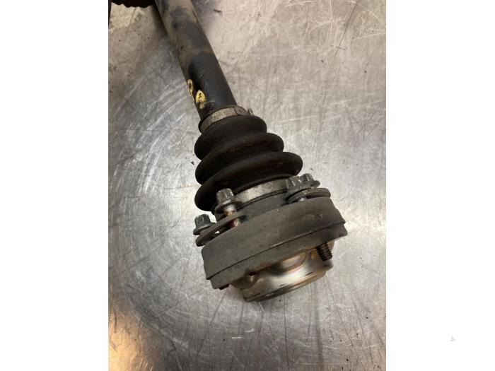 Drive shaft, rear right from a BMW 3 serie Touring (E91) 318i 16V 2008