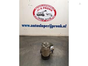 Used Air conditioning pump Opel Corsa C (F08/68) 1.2 16V Price € 50,00 Margin scheme offered by Autosloopbedrijf Jan Pronk B.V.