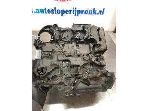 Abdeckblech Motor van een Volkswagen Polo V (6R) 1.2 TDI 12V BlueMotion 2010