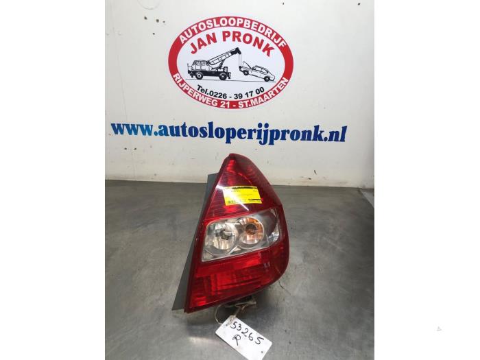Taillight, right from a Honda Jazz (GD/GE2/GE3) 1.2 i-DSi 2005
