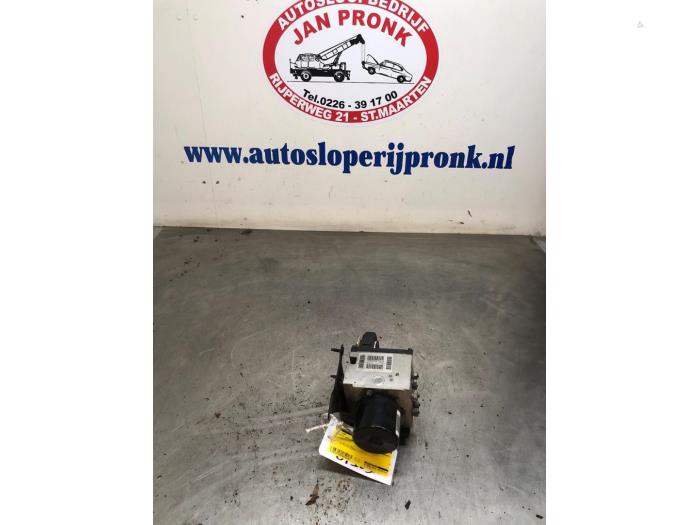 Usagé Bloc ABS Peugeot 407 SW (6E) 3.0 V6 24V VVT Prix € 75,00 Règlement à la marge proposé par Autosloopbedrijf Jan Pronk B.V.