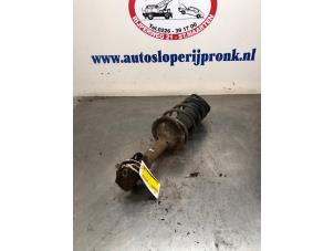 Used Front shock absorber rod, left Toyota Yaris Verso (P2) 1.3 16V Price € 40,00 Margin scheme offered by Autosloopbedrijf Jan Pronk B.V.