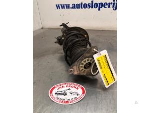 Used Front shock absorber rod, right Smart Fortwo Cabrio (453.4) 0.9 TCE 12V Price € 100,00 Margin scheme offered by Autosloopbedrijf Jan Pronk B.V.
