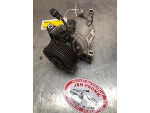 Used Air conditioning pump Smart Fortwo Cabrio (453.4) 0.9 TCE 12V Price € 50,00 Margin scheme offered by Autosloopbedrijf Jan Pronk B.V.