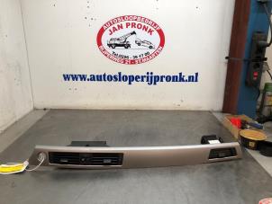 Used Dashboard decoration strip BMW 3 serie Touring (E91) 318i 16V Price € 30,00 Margin scheme offered by Autosloopbedrijf Jan Pronk B.V.