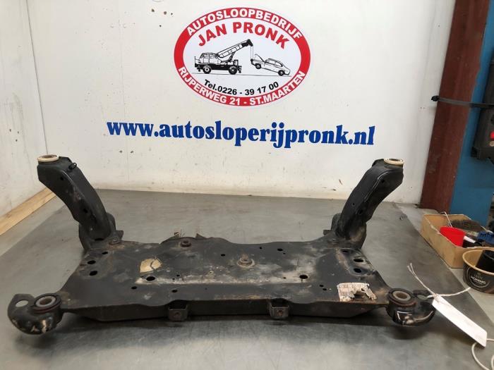 Usados Subchasis Ford Focus 3 1.0 Ti-VCT EcoBoost 12V 100 Precio € 65,00 Norma de margen ofrecido por Autosloopbedrijf Jan Pronk B.V.