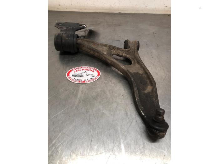 Front wishbone, right from a Ford Focus 3 1.0 Ti-VCT EcoBoost 12V 100 2012